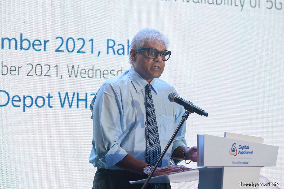 Marshall: We are pleased to welcome both TM and YTL Communications as our very first customers for the 5G network in Malaysia. (Photo by Zahid Izzani Mohd Said/The Edge)